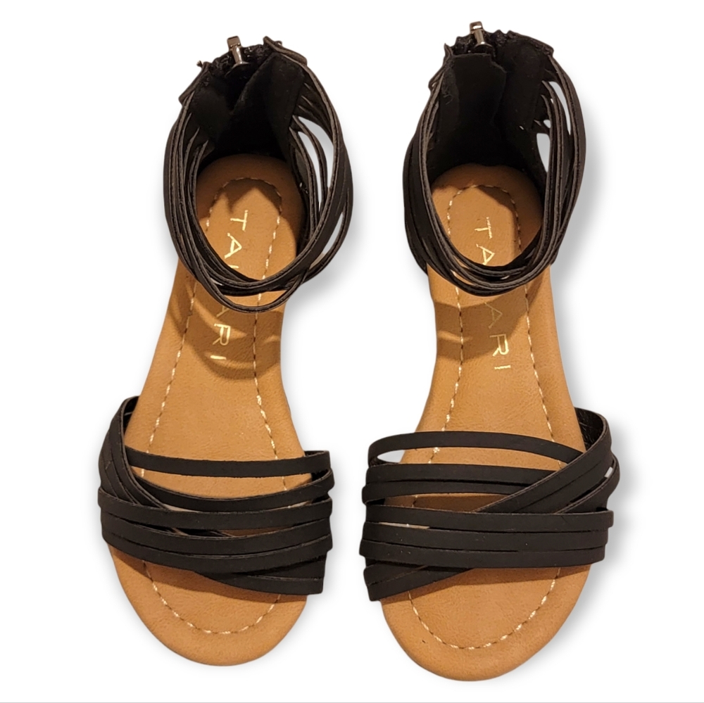 TAHARI little girls Anklestrap Open Toe flat sandals Size 7 girls